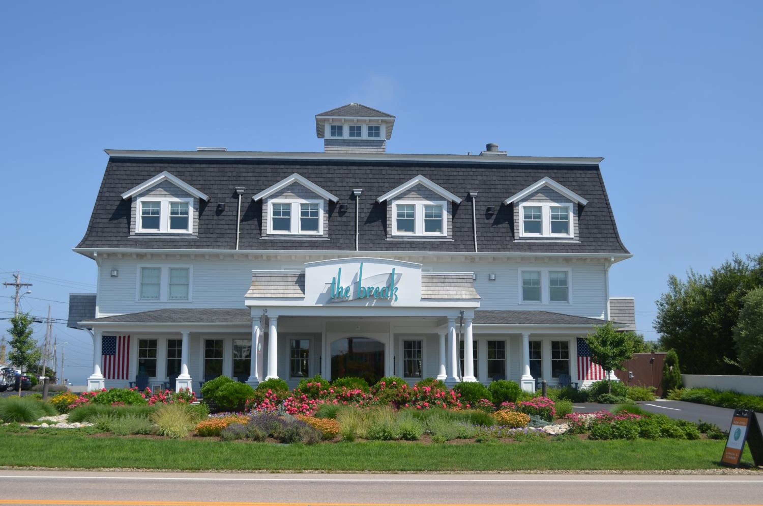 The Break Hotel, Newport