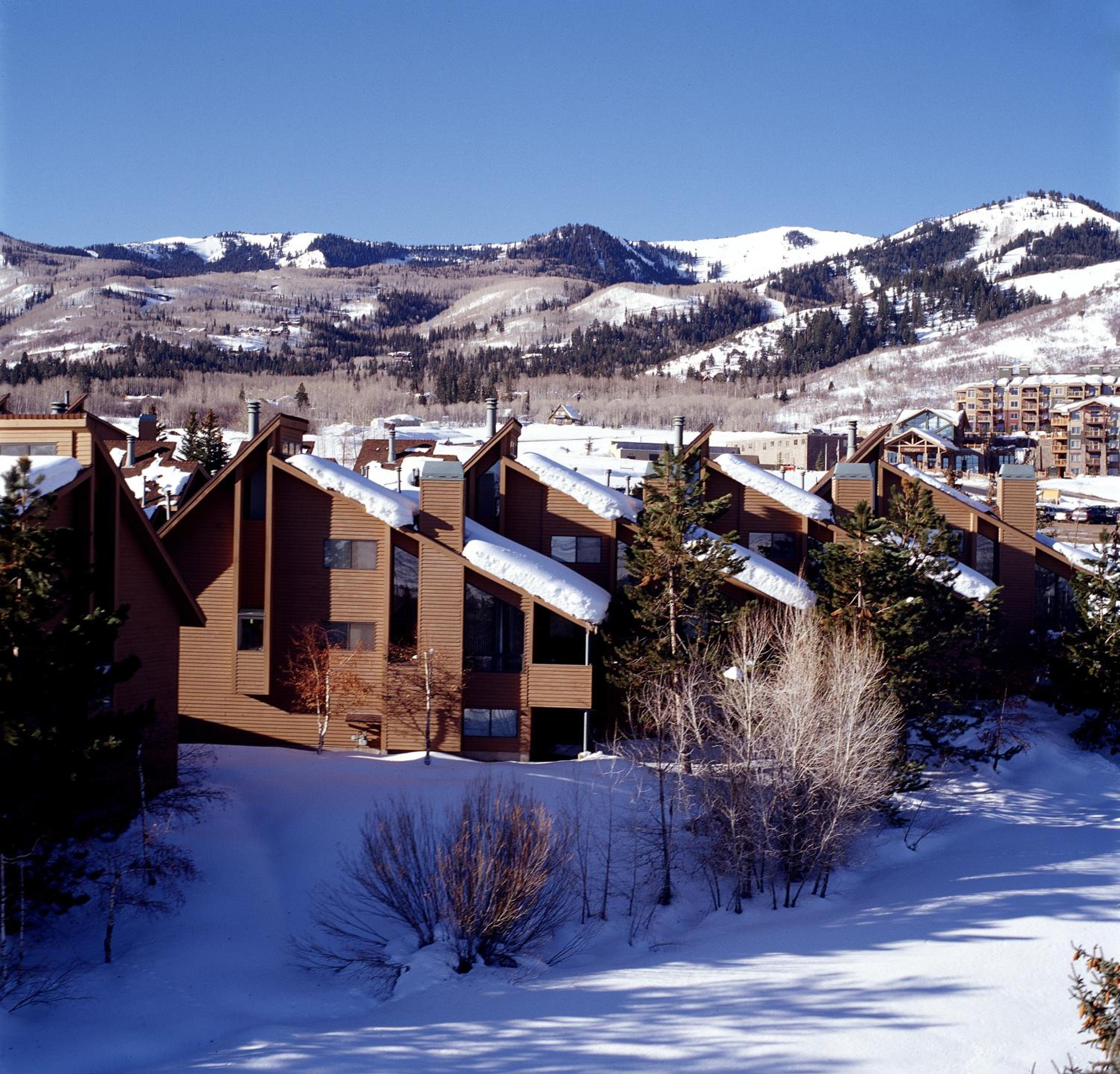 Red Pine Condominiums by All Seasons Resort Lodging