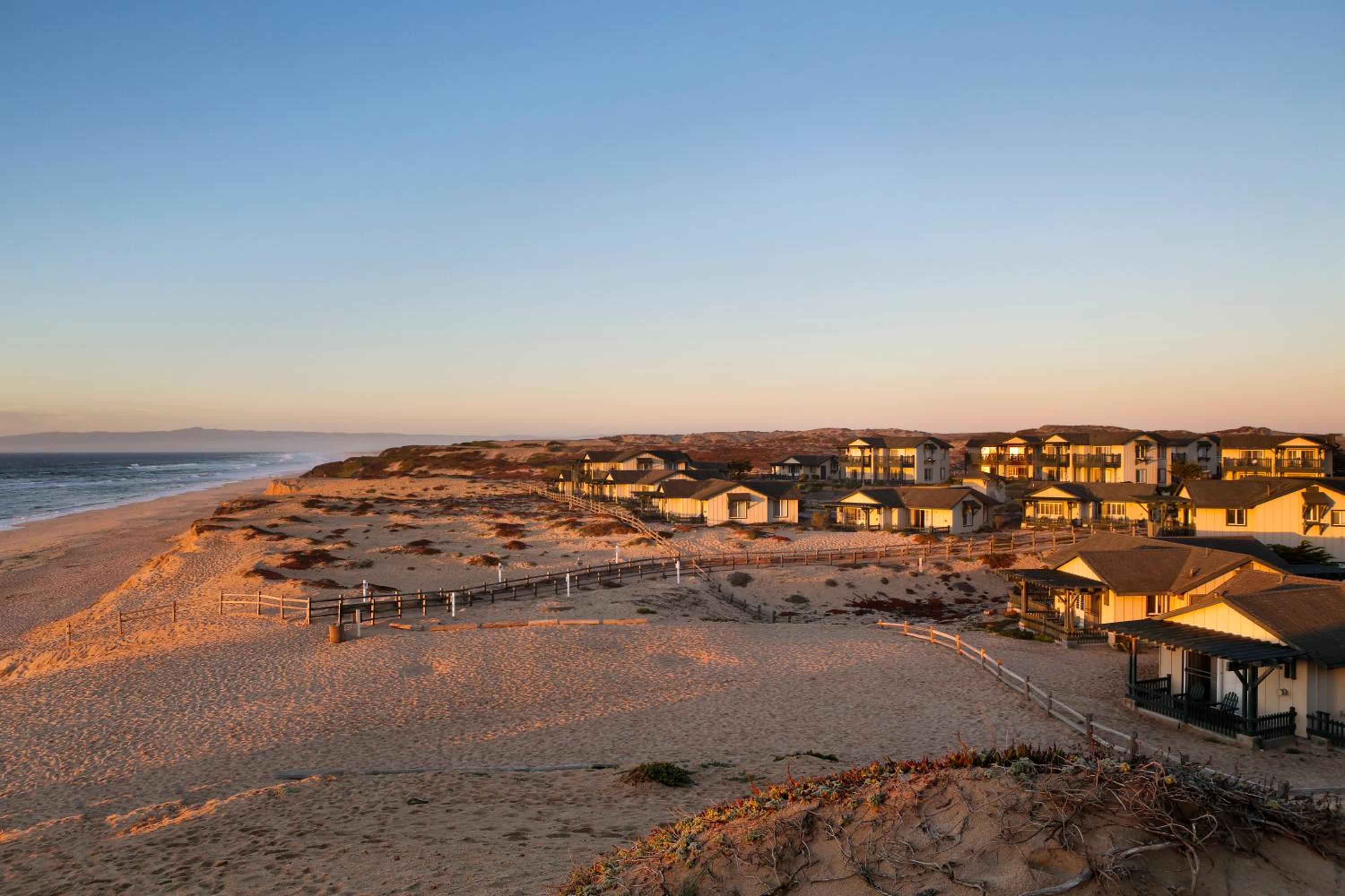 Sanctuary Beach Resort, Carmel & Monterey
