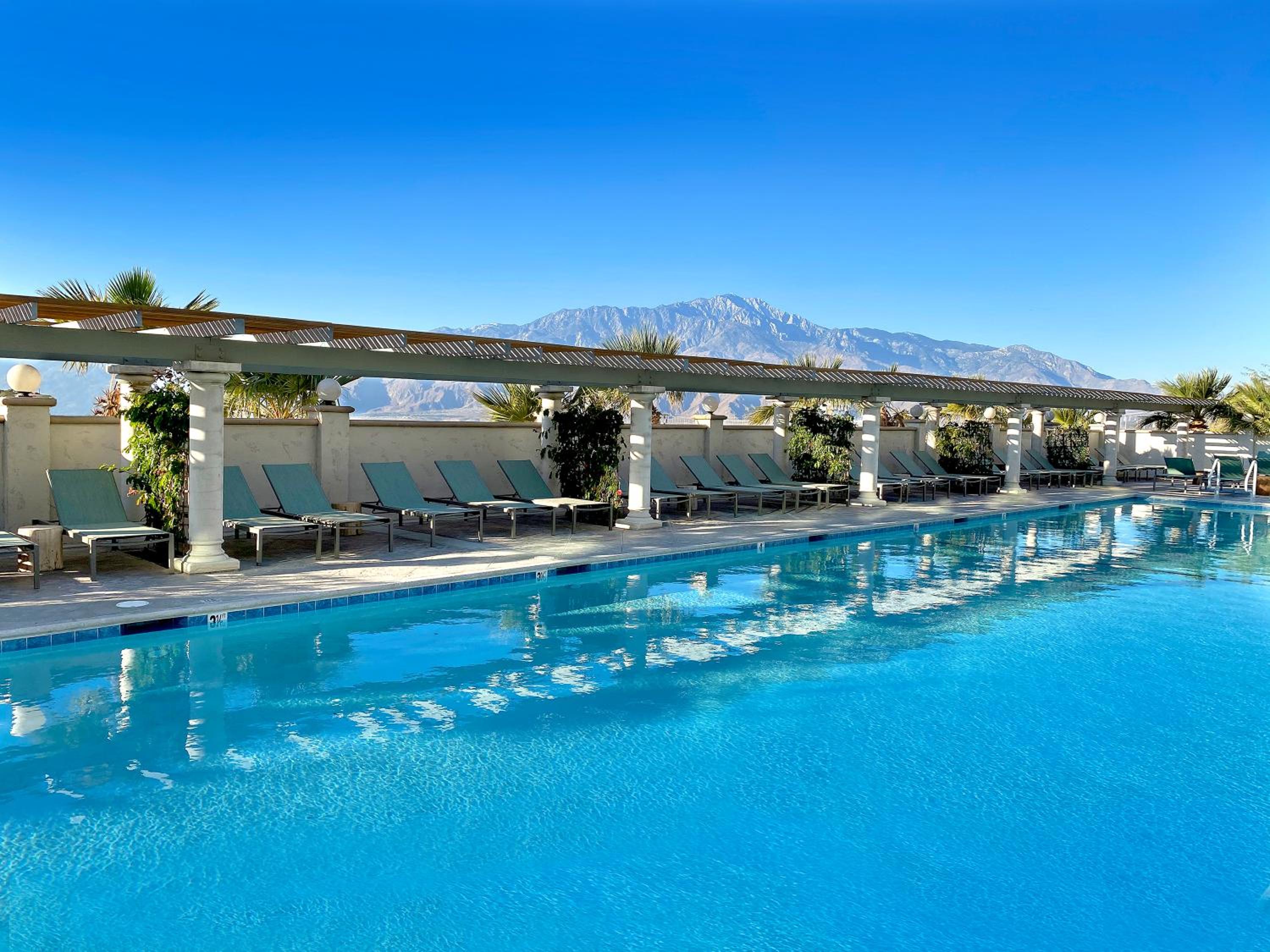 Desert Hot Springs wellness stays