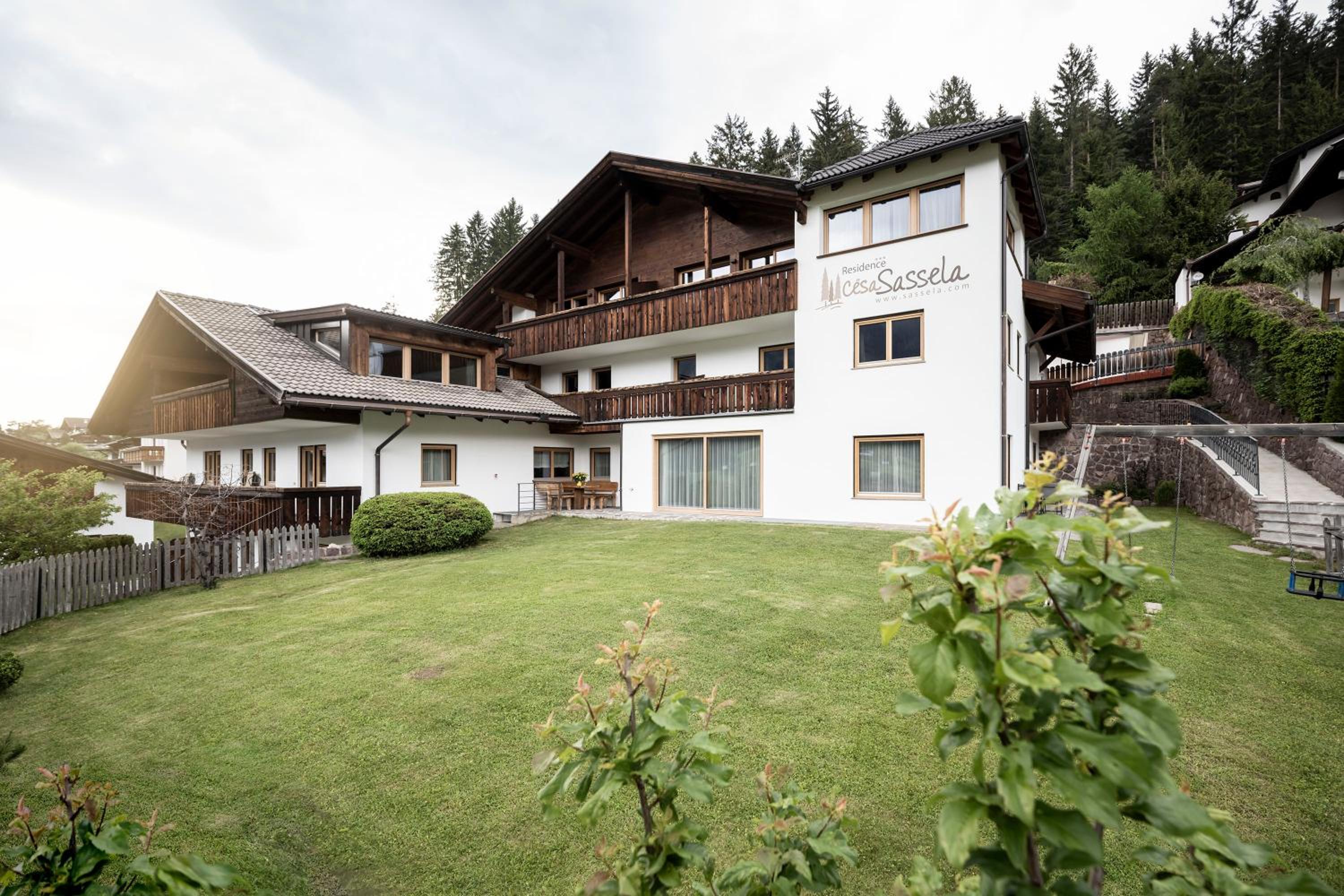 Residence Cesa Sassela, Dolomites