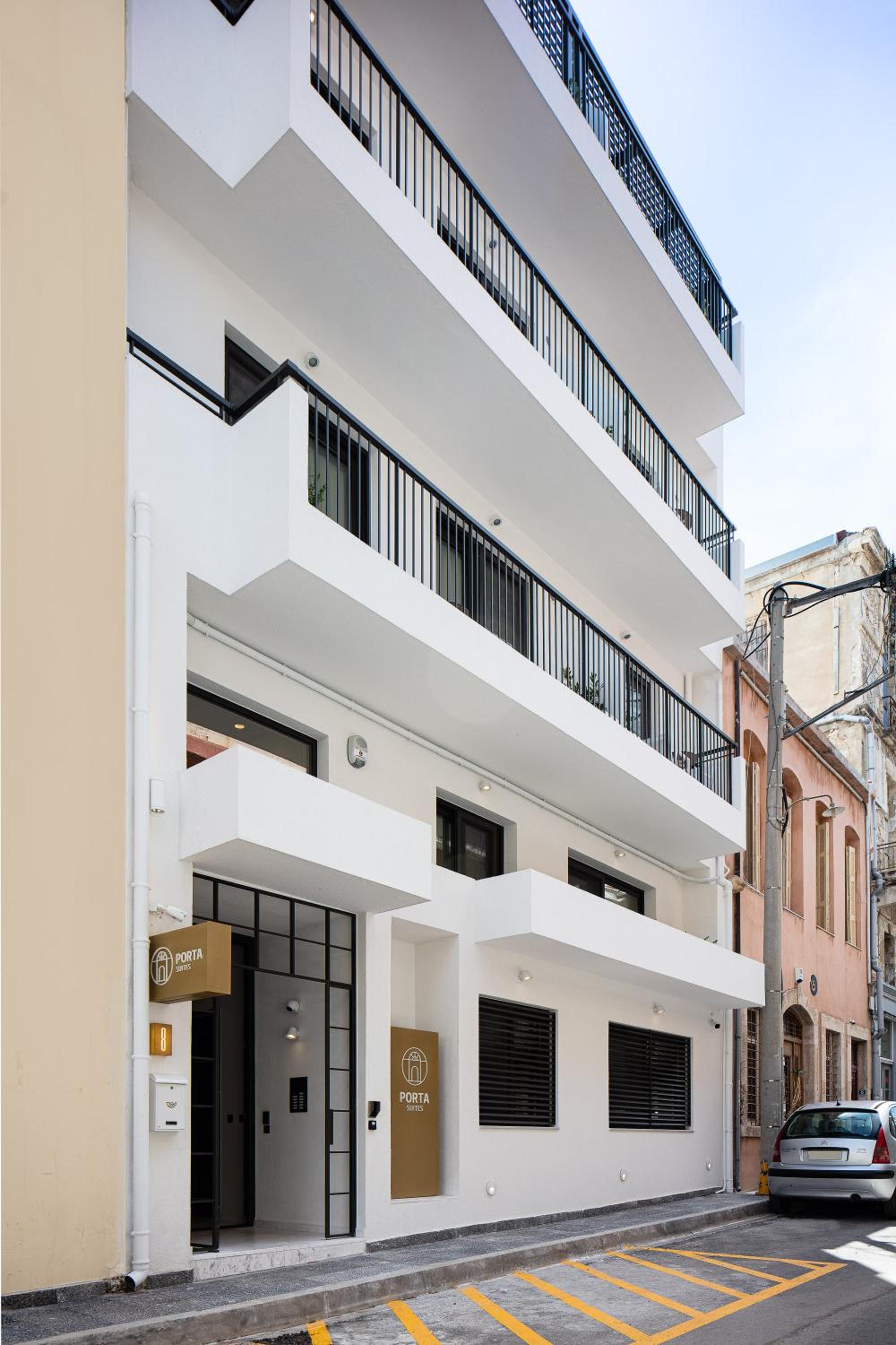 Porta Suites