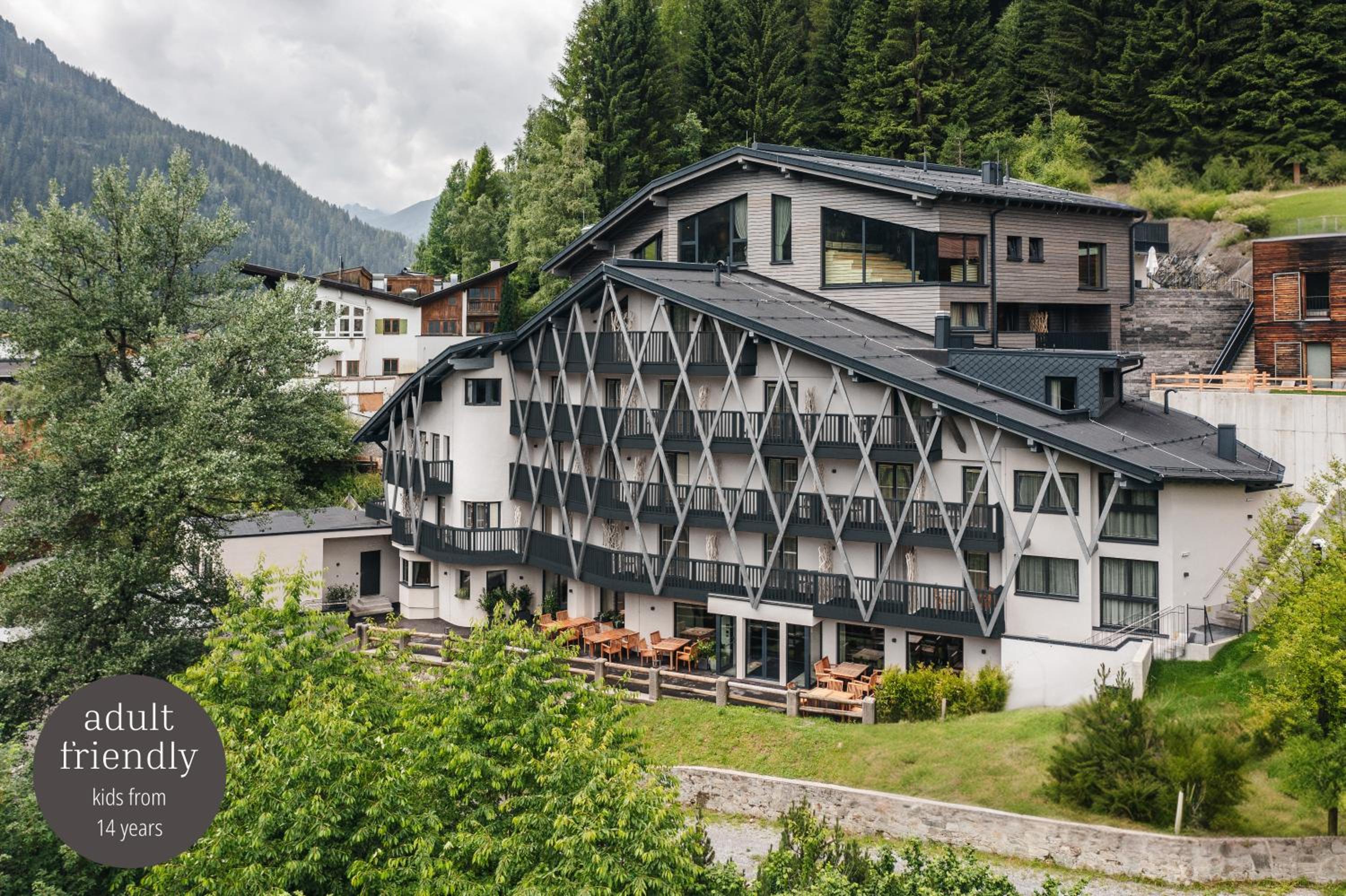 ARPURIA - 4 Star Superior - Adults Only