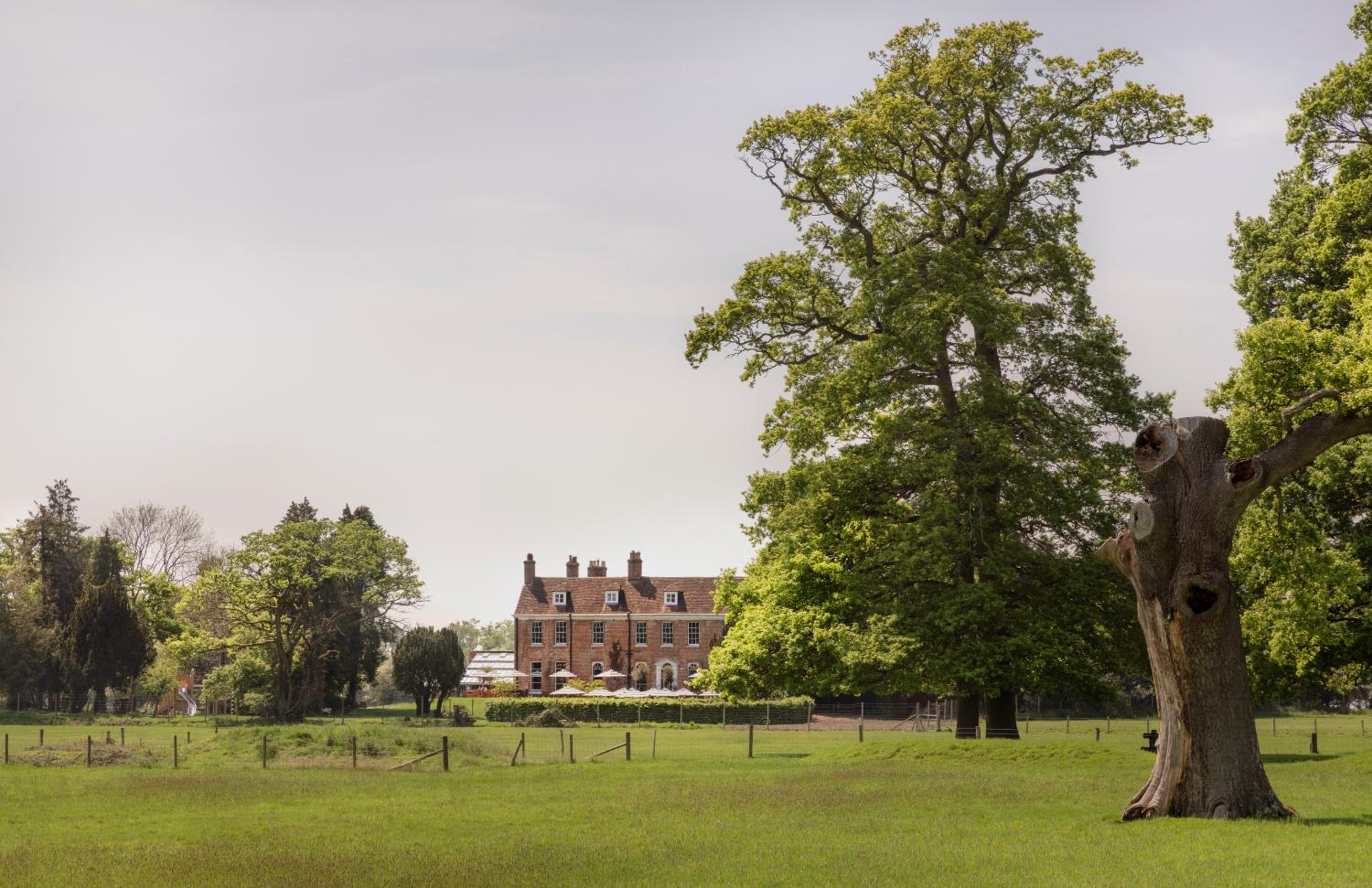New Park Manor Hotel