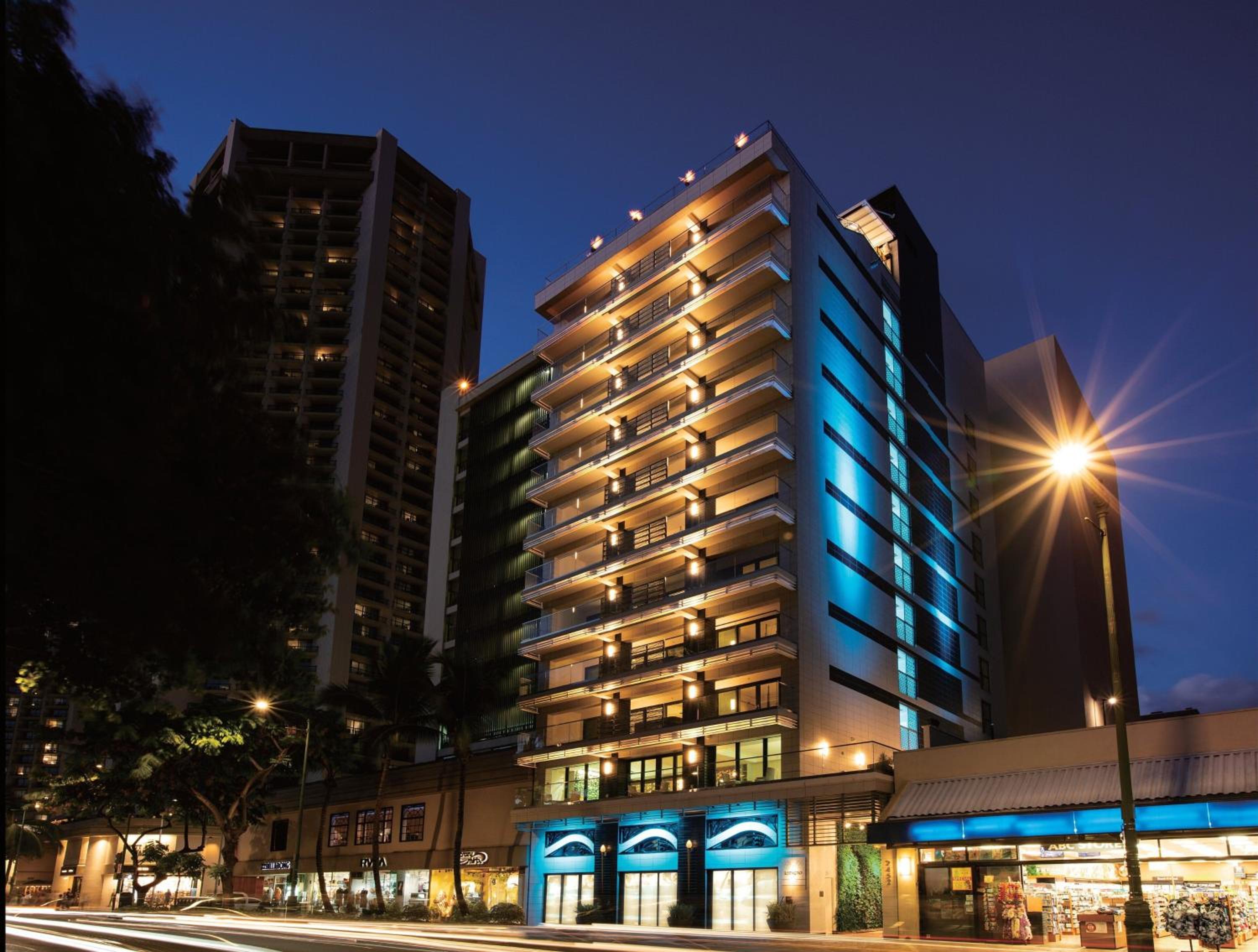 Oahu & Honolulu wellness stays