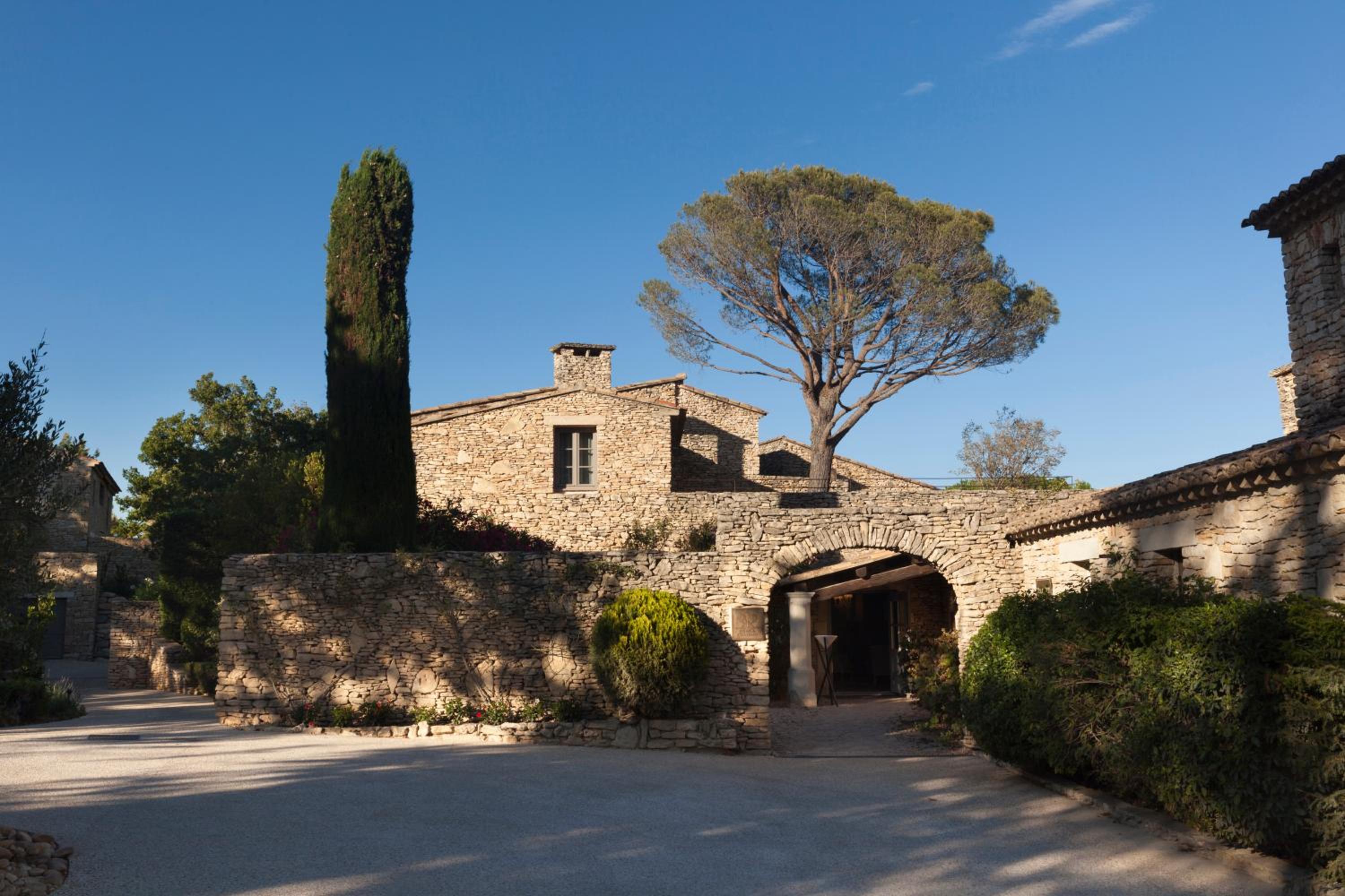 Mas des Herbes Blanches Hôtel & Spa – Relais & Châteaux