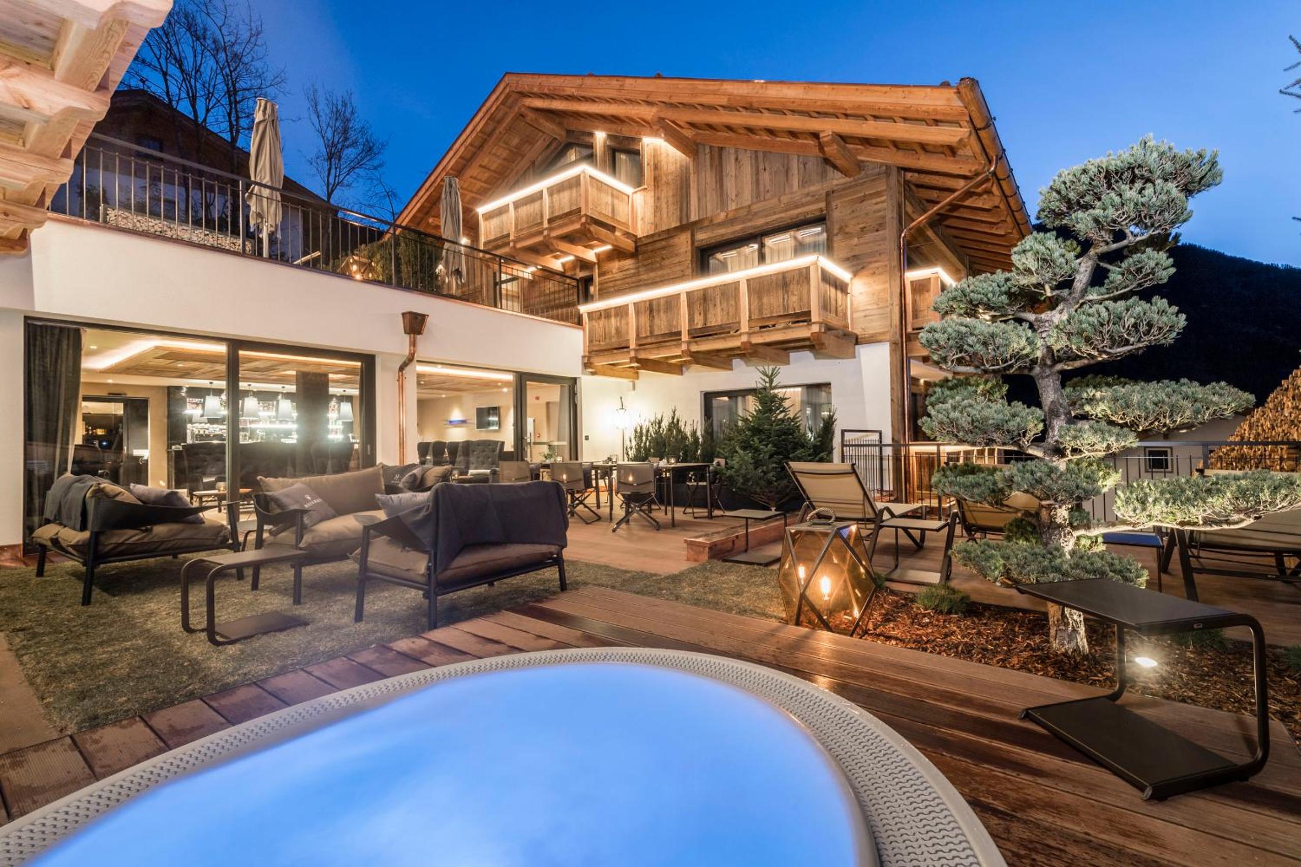 Hotel Montchalet, Dolomites
