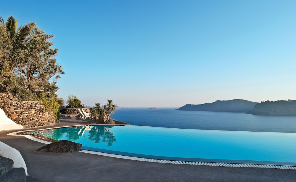 Perivolas, Santorini