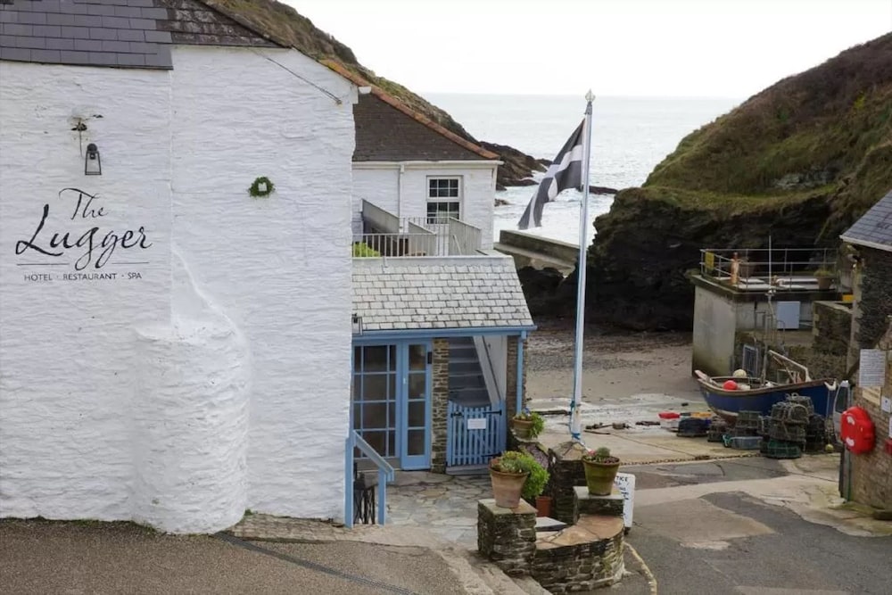 Cornwall wellness stays