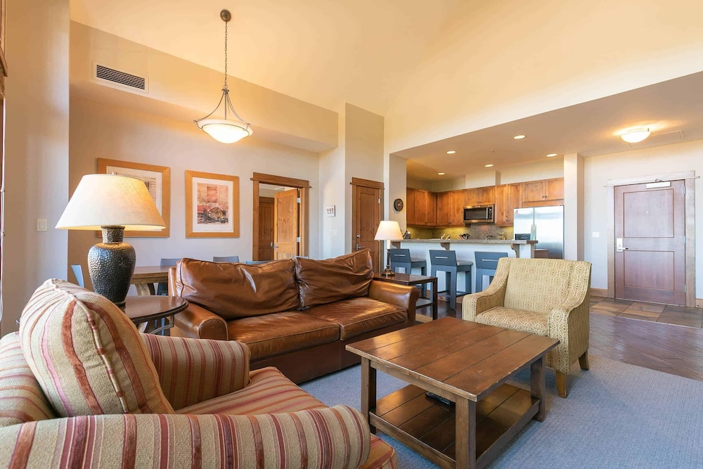 East West Hospitality Tahoe, Lake Tahoe