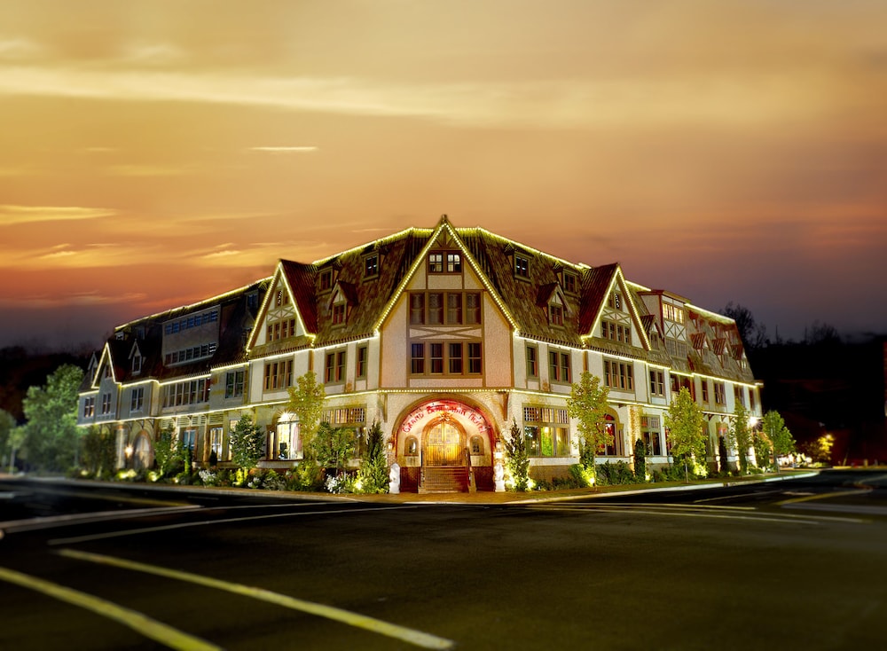 Grand Bohemian Lodge Asheville, Autograph Collection®, Asheville