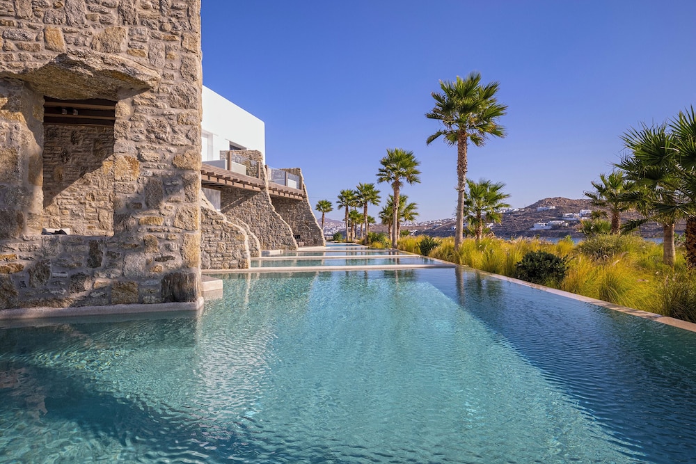 Aeonic Suites and Spa, Mykonos